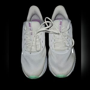 Nike Women's Revolution 5 Running Shoes